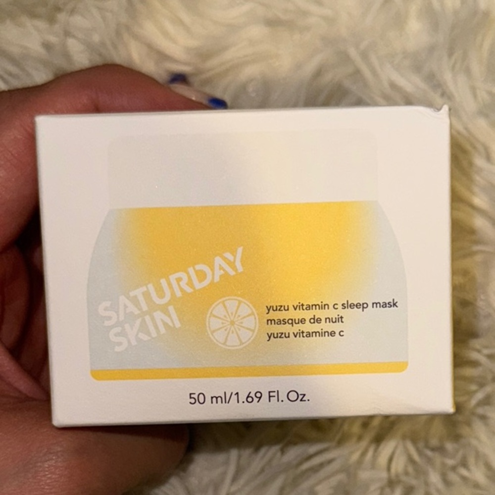 Brightening Yellow Skincare Mask